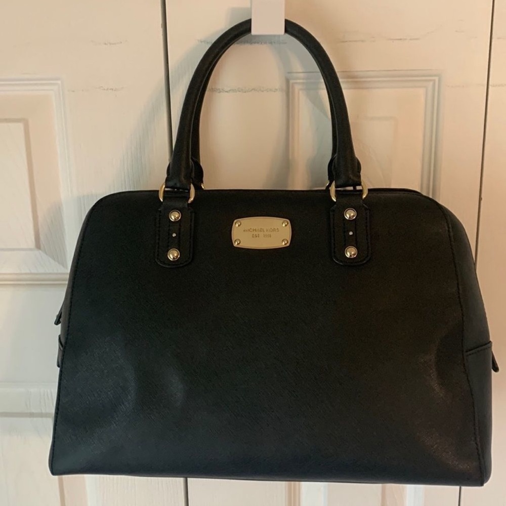 Michael Kors Black Saffiano Leather Large Zip Around Satchel w/Gold Hardware - Picture 3 of 15